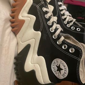 Converse platform hi-tops women’s sz 8 a sac G